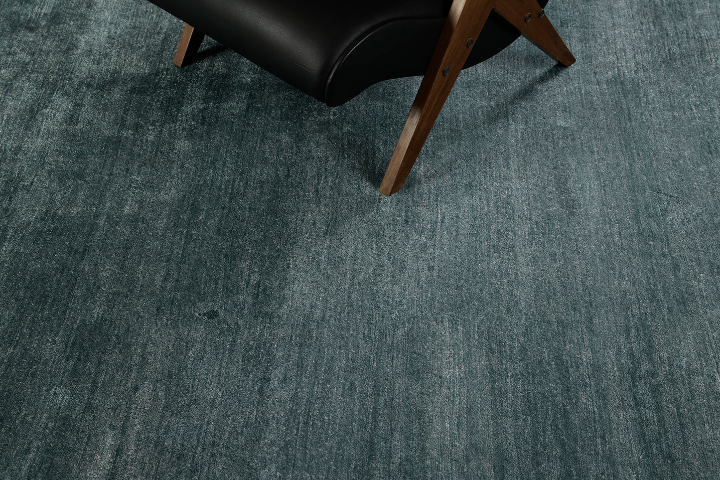 Modern Rug Image 10505 Solid Design Bamboo Silk Rug Dara