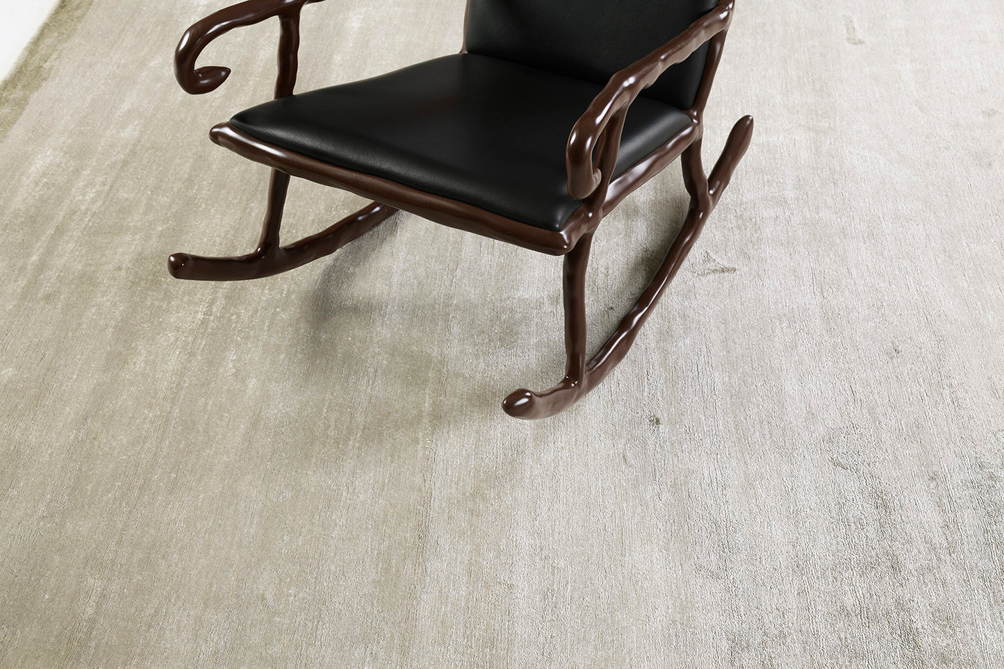 Modern Rug Image 10447 Solid Design Bamboo Silk Rug Dara