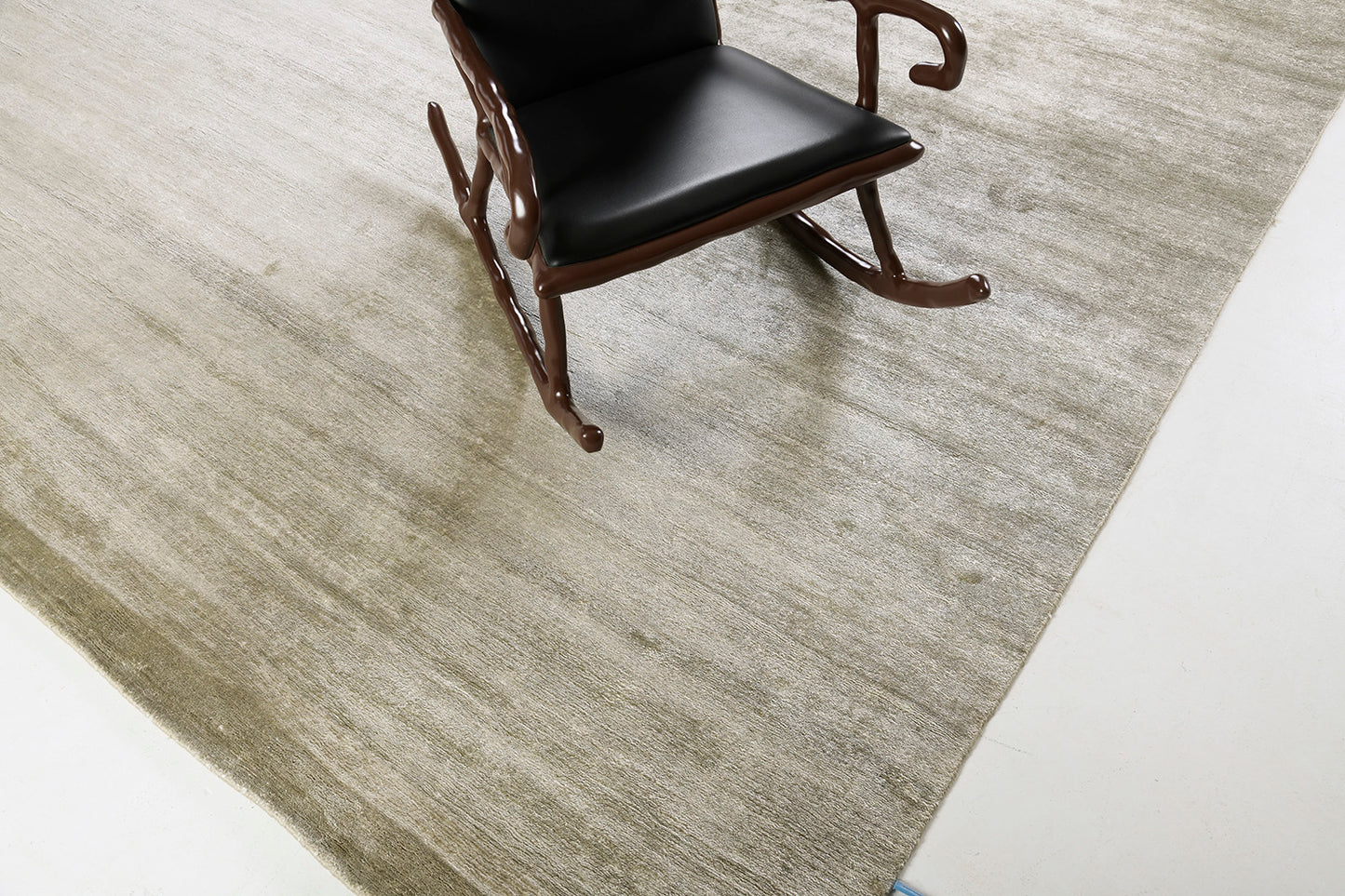 Modern Rug Image 10451 Solid Design Bamboo Silk Rug Dara