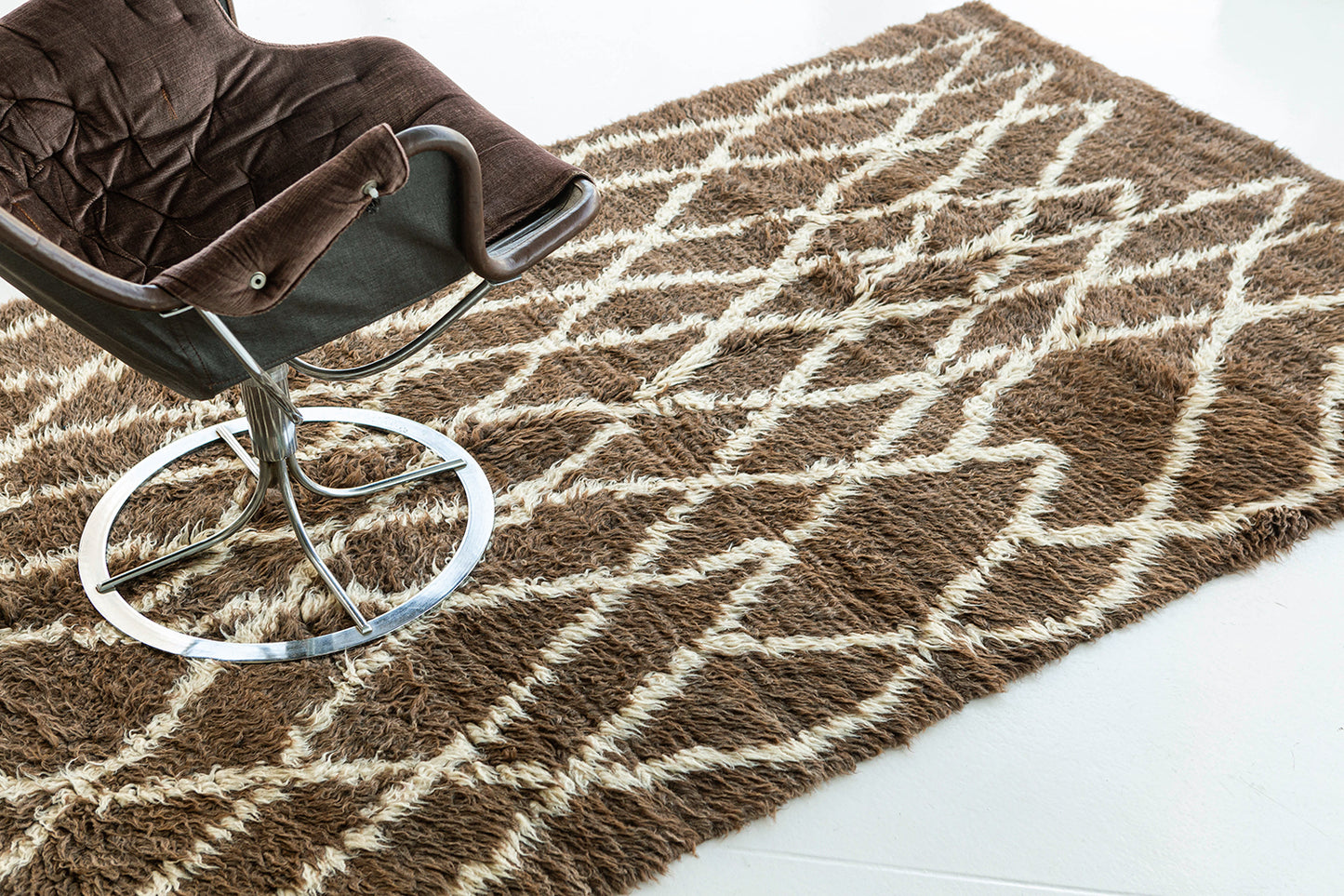Modern Rug Image 13105 Vintage Moroccan Beni Ourain Tribe Rug