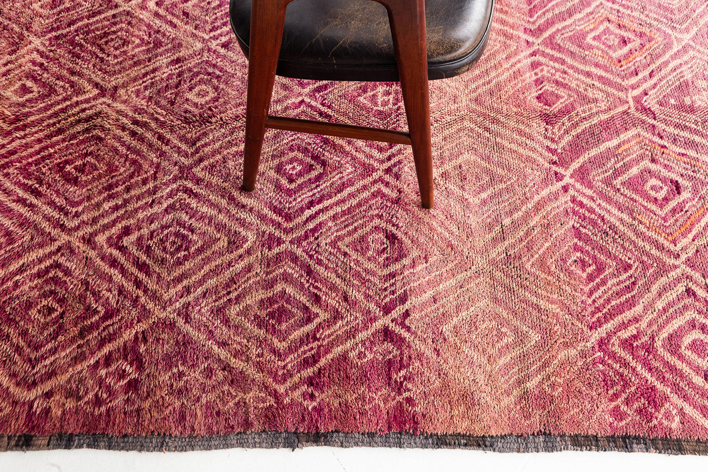 Modern Rug Image 13000 Vintage Moroccan Beni M'Guild Tribe Rug