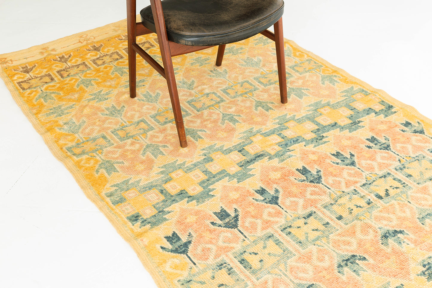 Modern Rug Image 13625 Vintage Moroccan Rug High Atlas Collection