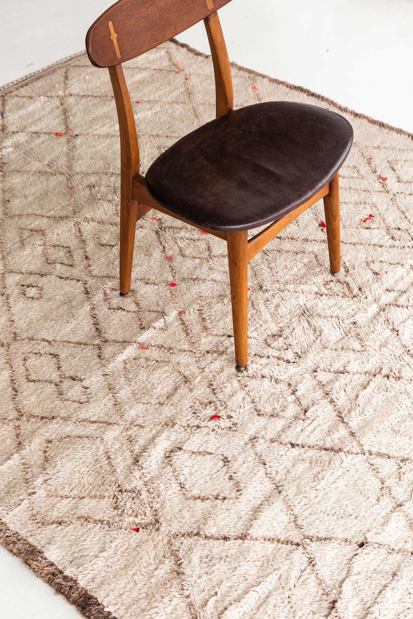 Modern Rug Image 13121 Vintage Moroccan Beni Ourain Tribe Rug