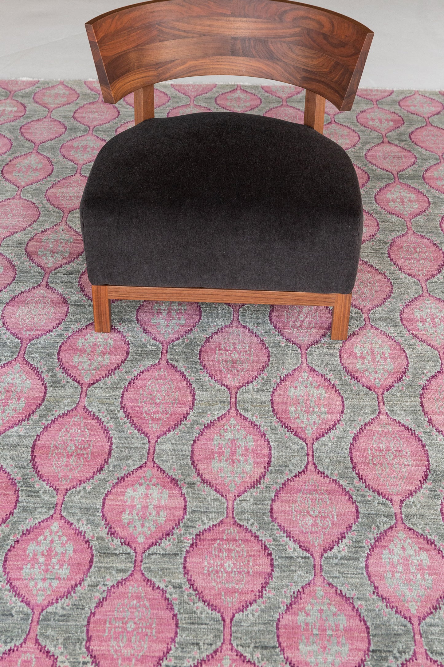 Transitional Design M Collection Dantelle