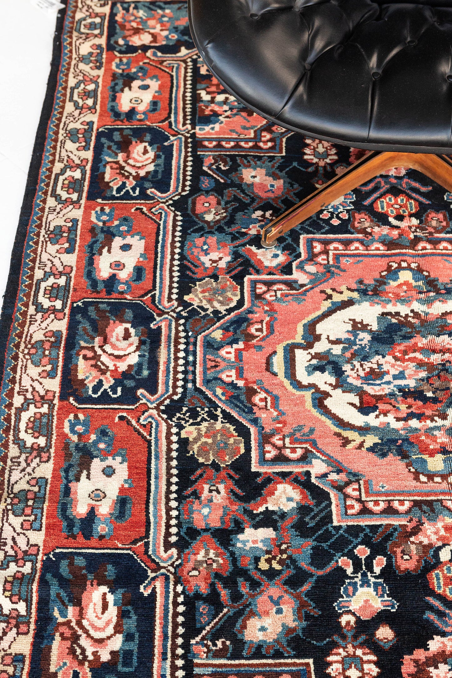 Persian Rug 3279 Vintage Persian Bakhtiari Rug 24764