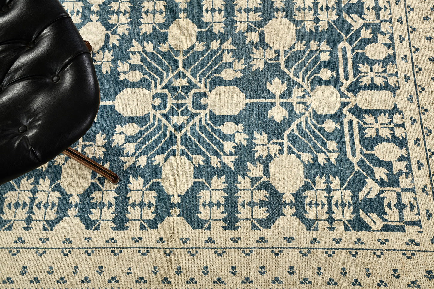 Vintage Style Safira Collection Khotan Rug