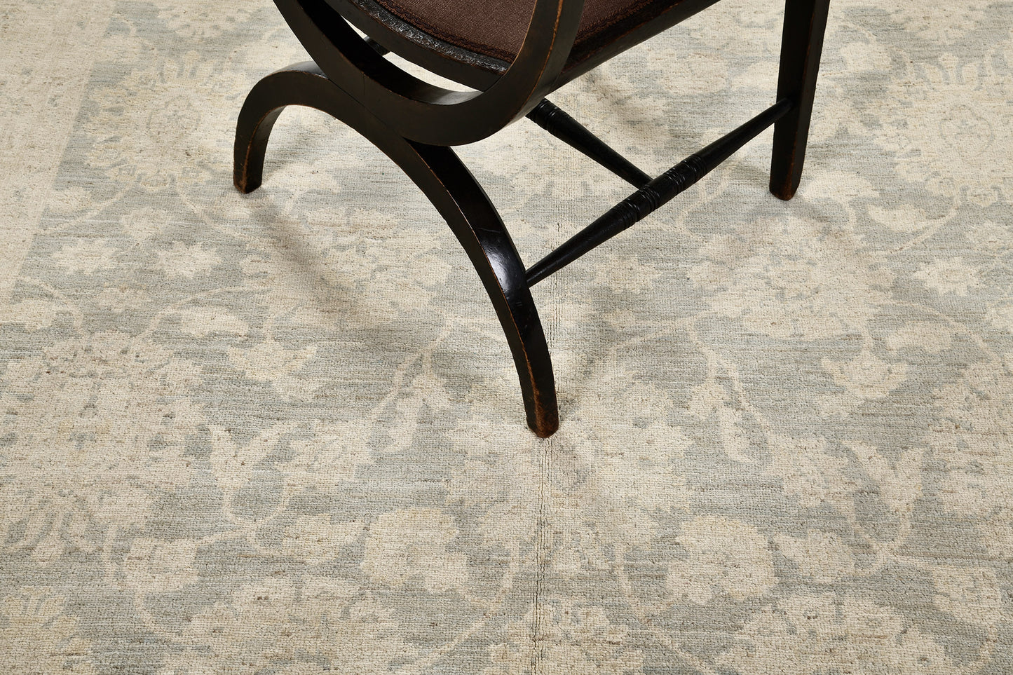 Vintage Style Rapture Collection Sultanabad Design Rug