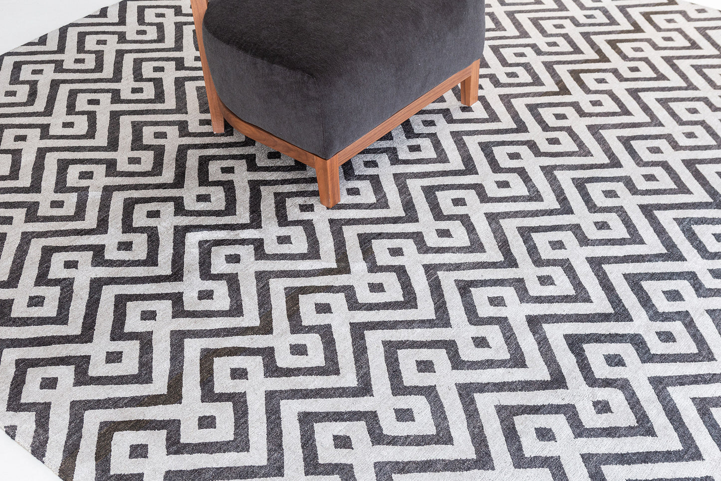 Modern Rug Image 7550 Modern Design Bamboo Silk Rug Devi
