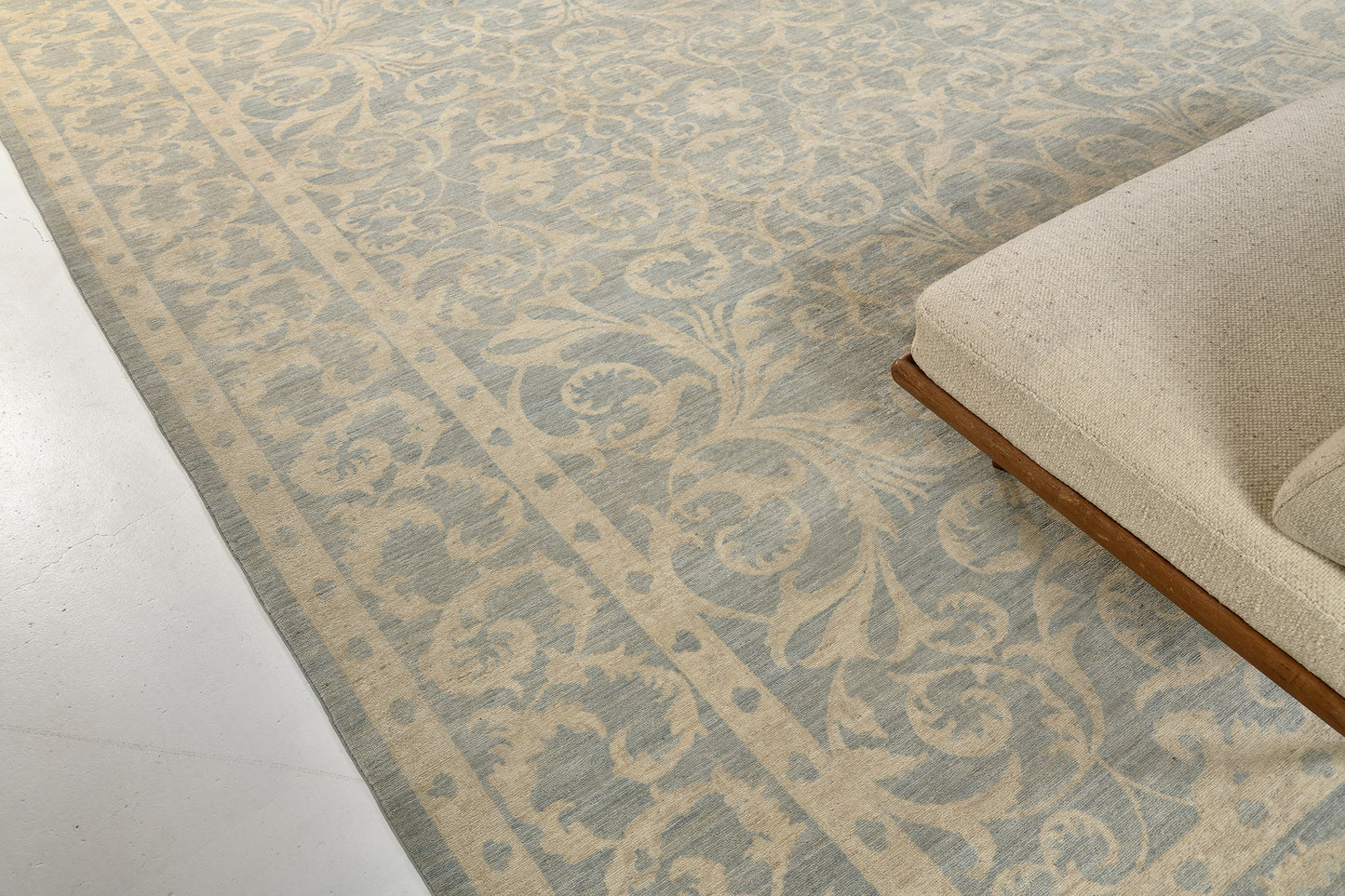 Vintage Style Vintage Collection Tabriz Design Rug