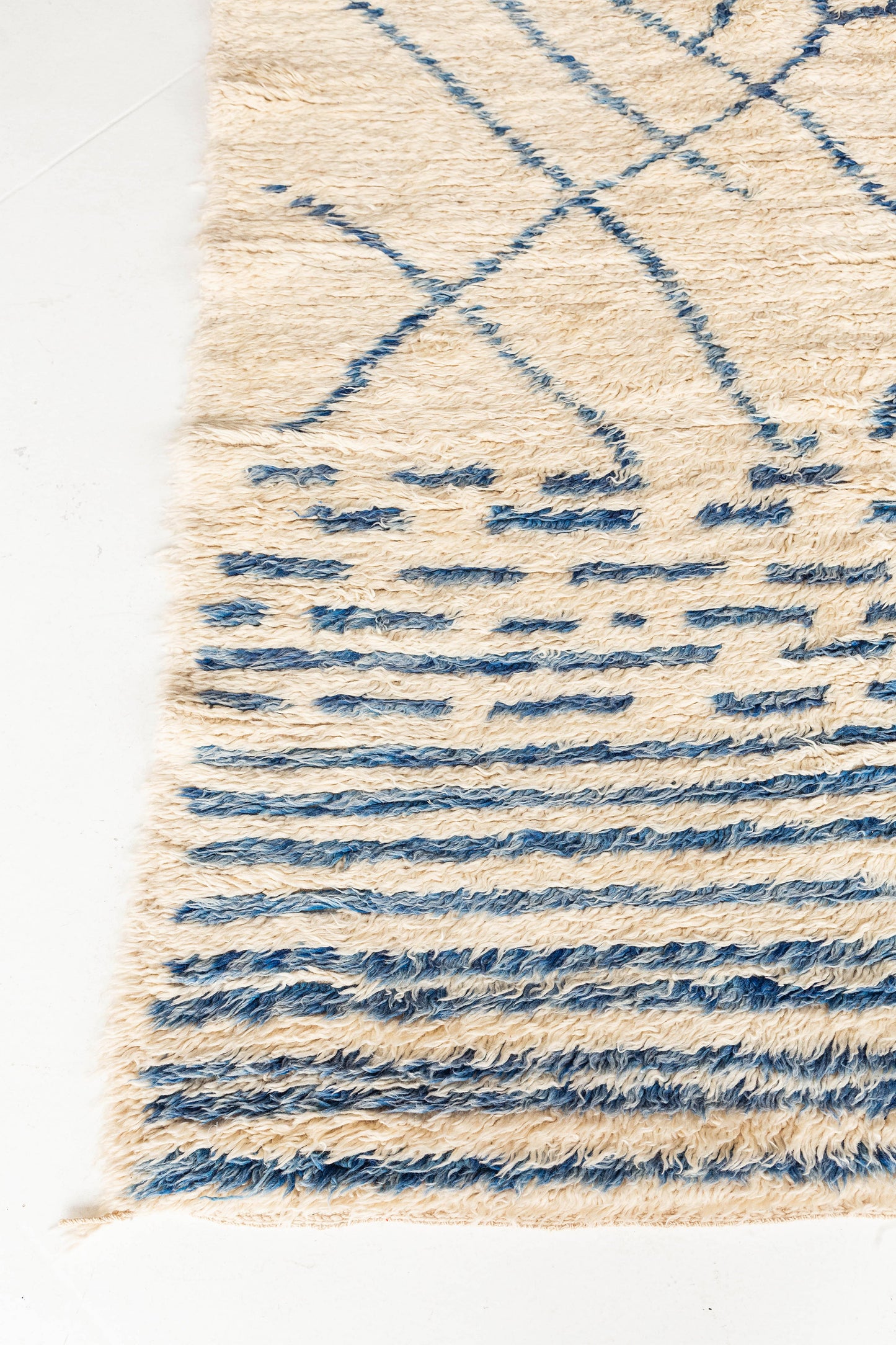 Modern Rug Image 13112 Vintage Moroccan Beni Ourain Tribe Rug