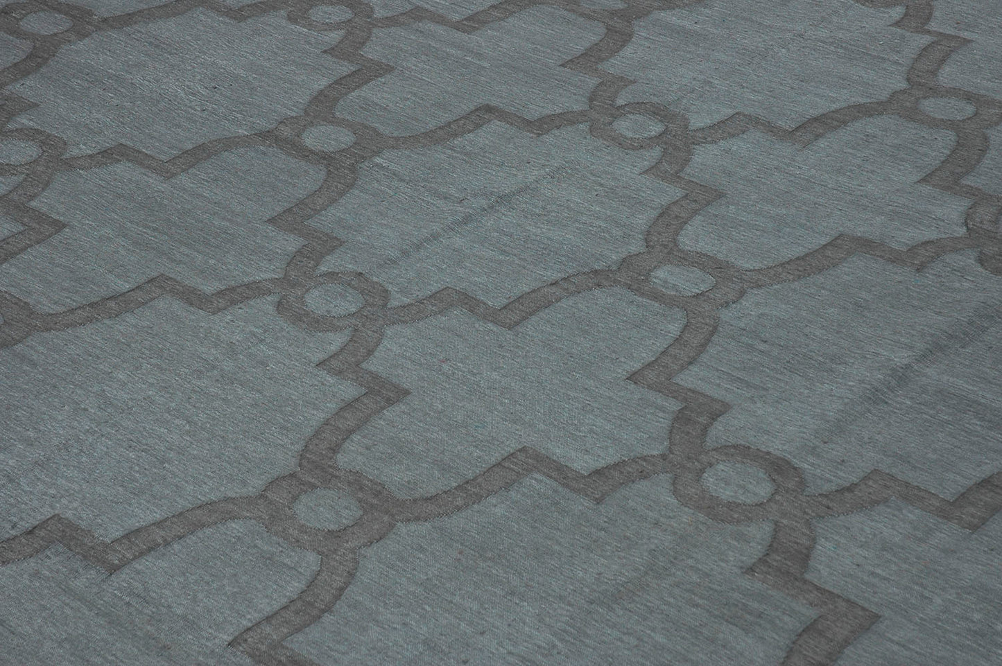 Contemporary Flat-Weave Rug Cielo Collection Hojas Quartz