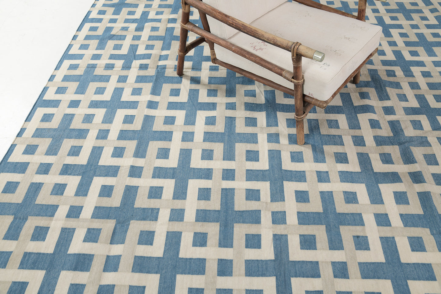 Contemporary Flat-Weave Rug Cielo Collection Estera Peacock