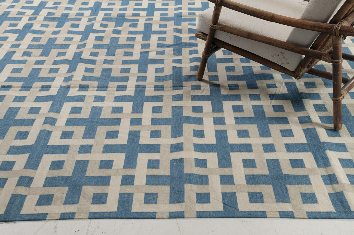 Contemporary Flat-Weave Rug Cielo Collection Estera Peacock