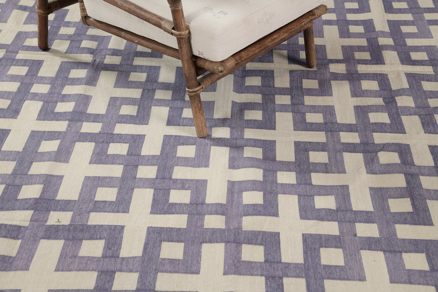 Contemporary Flat-Weave Rug Cielo Collection Estera Violet