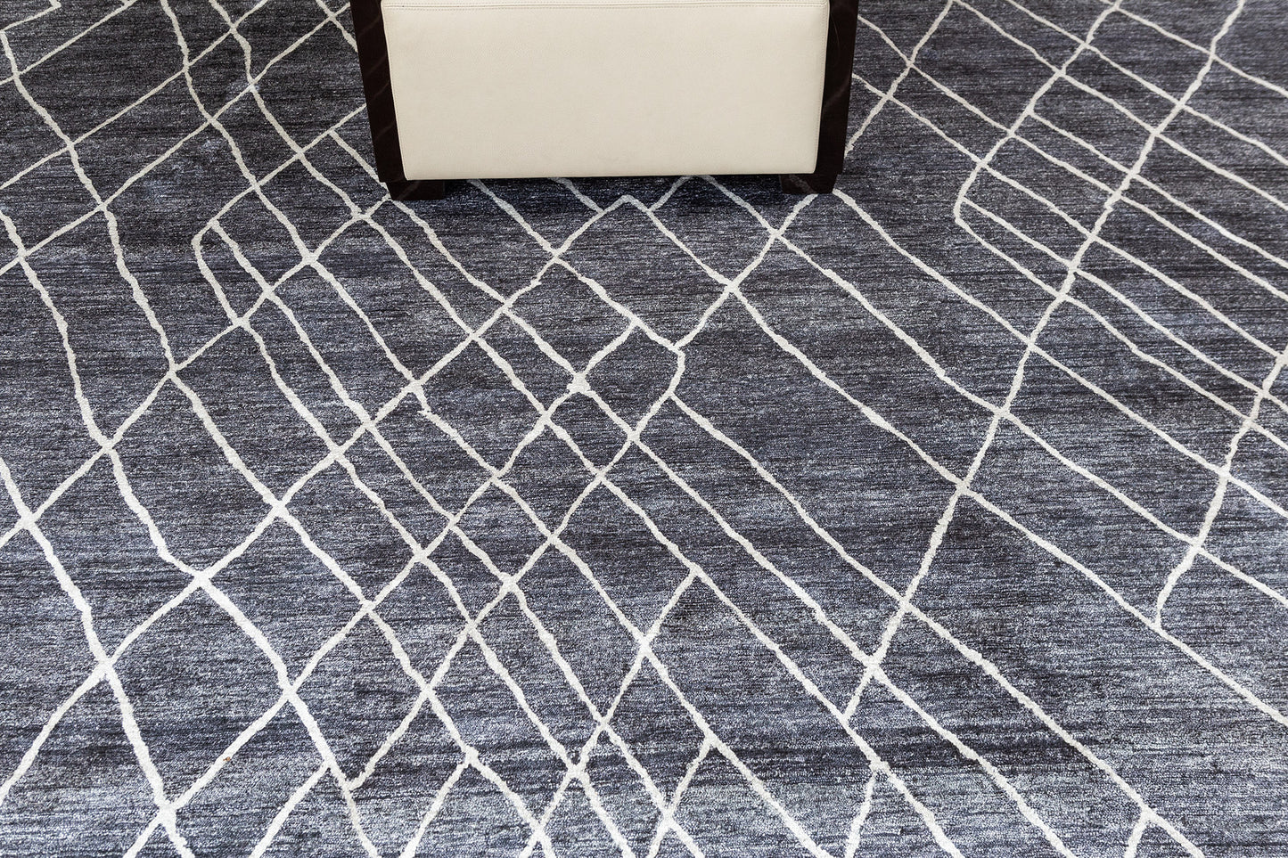 Modern Rug Image 13963 Windward, Elan Collection
