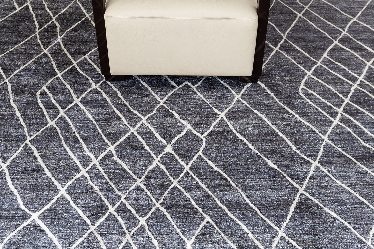 Modern Rug Image 13958 Windward, Elan Collection