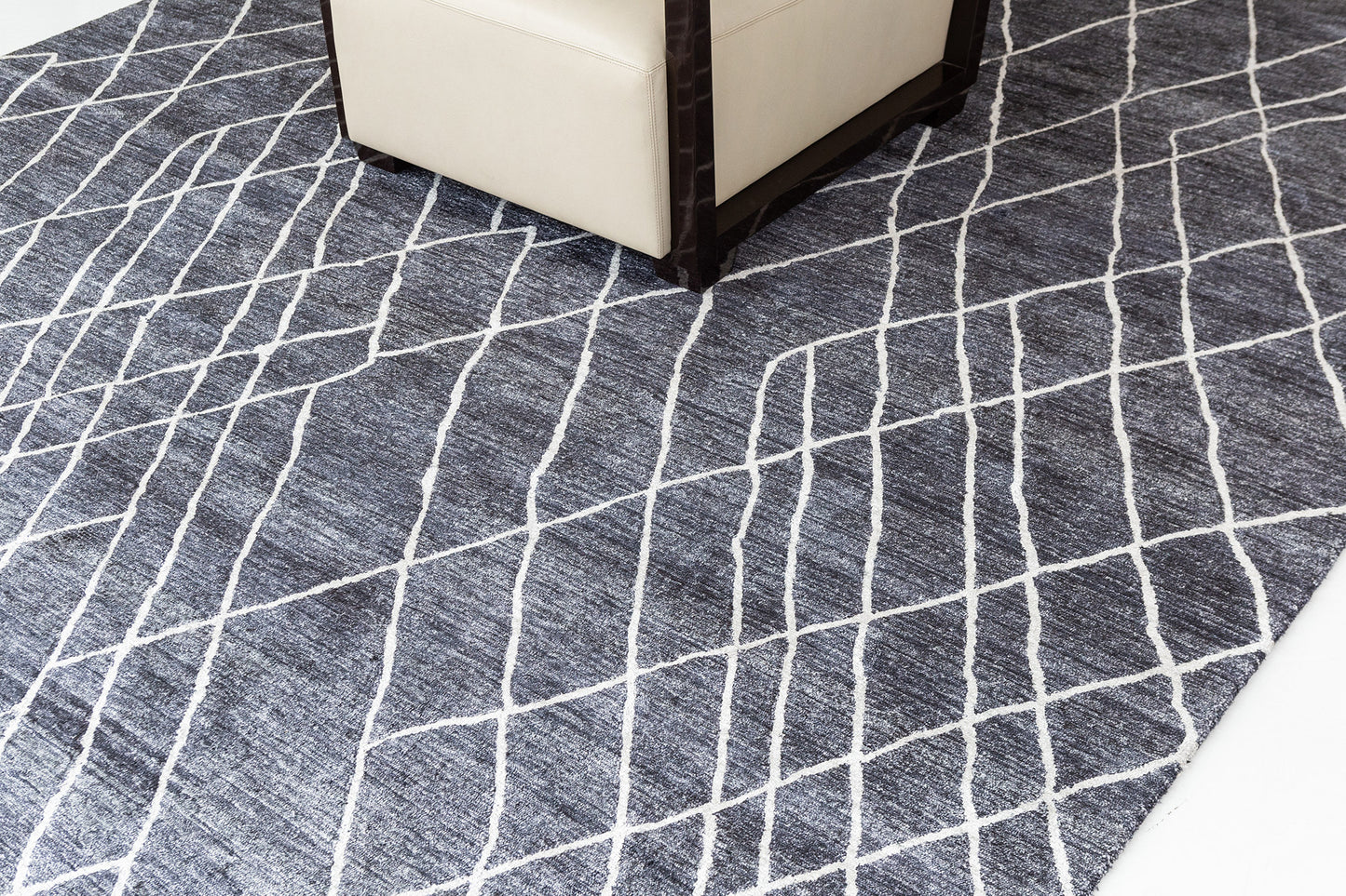 Modern Rug Image 13960 Windward, Elan Collection