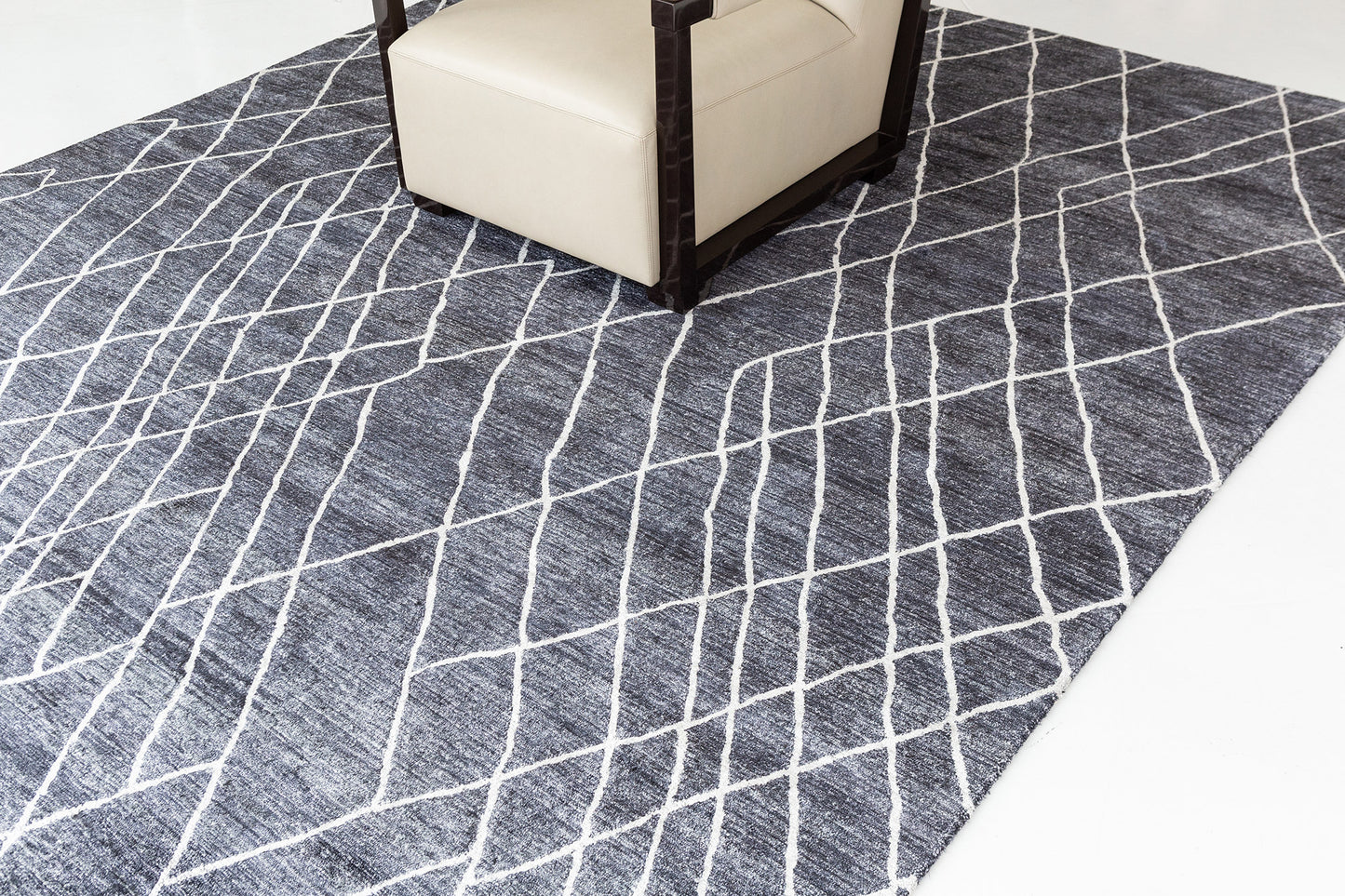 Modern Rug Image 13961 Windward, Elan Collection