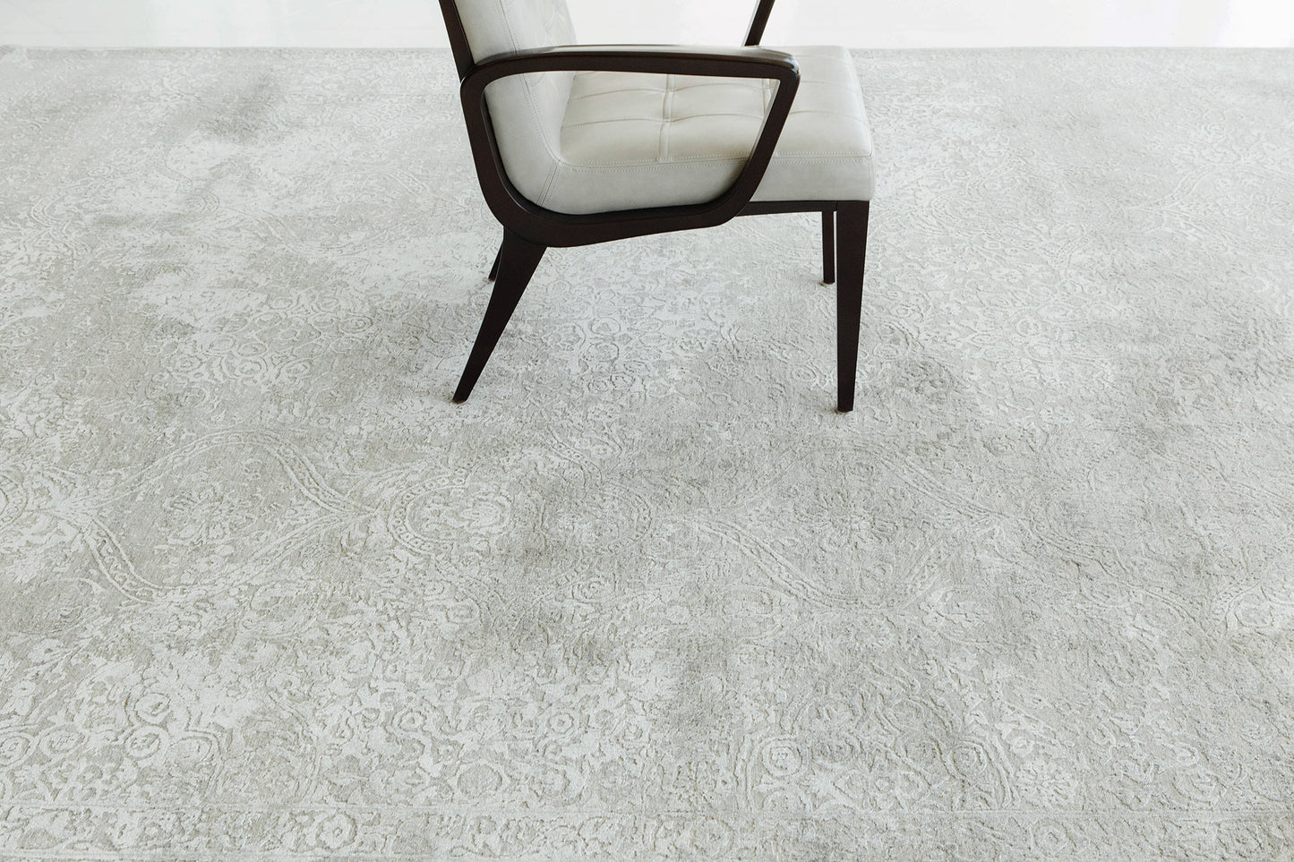 Transitional Design Rug Allure Delenda