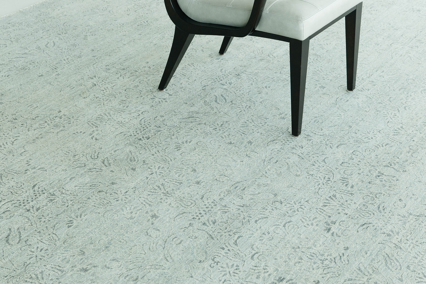 Transitional Design Rug Allure Fausto