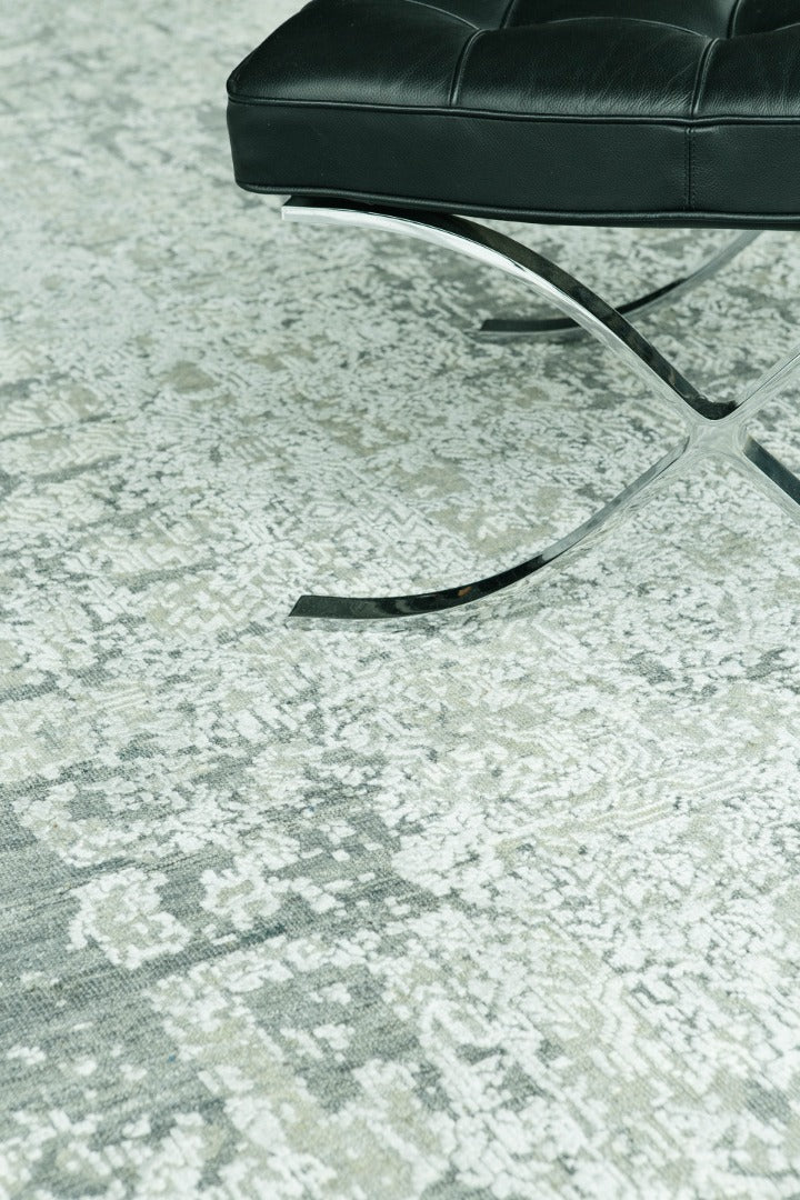 Modern Design Mezzo Collection Wool & Silk Embossed Rug Kalena
