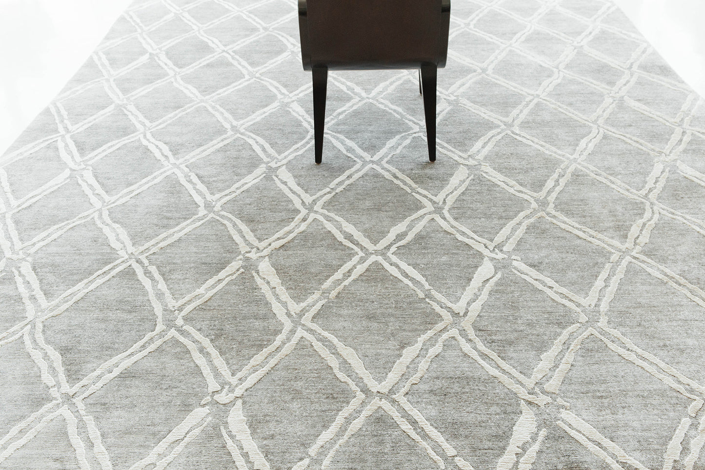 Modern Rug Image 7740 Modern Design Bamboo Silk Rug Palisade Embossed