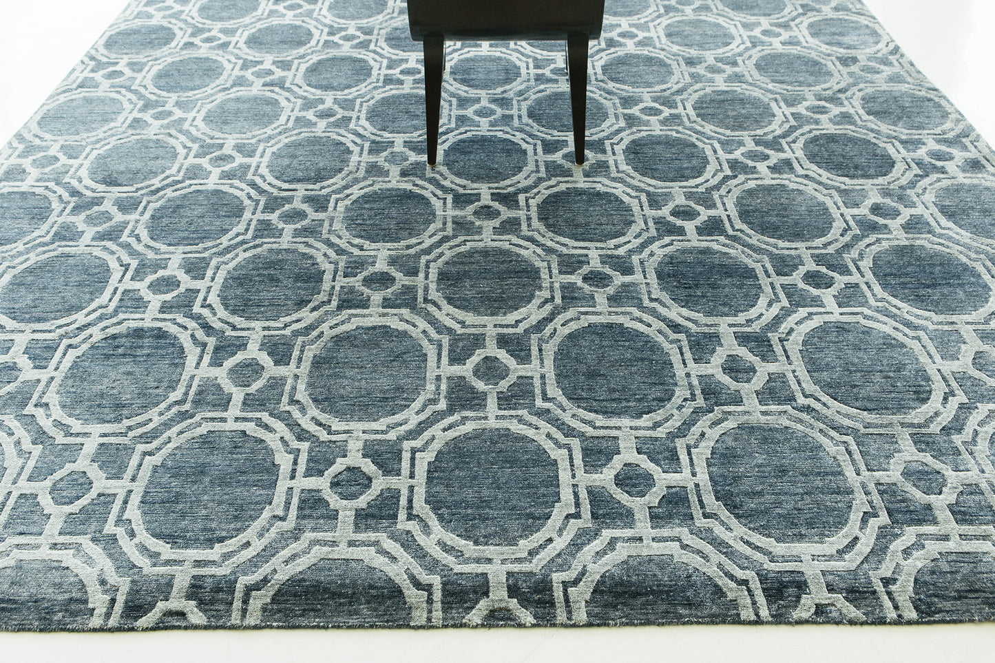 Modern Rug Image 7817 Modern Design Bamboo Silk Rug Renu