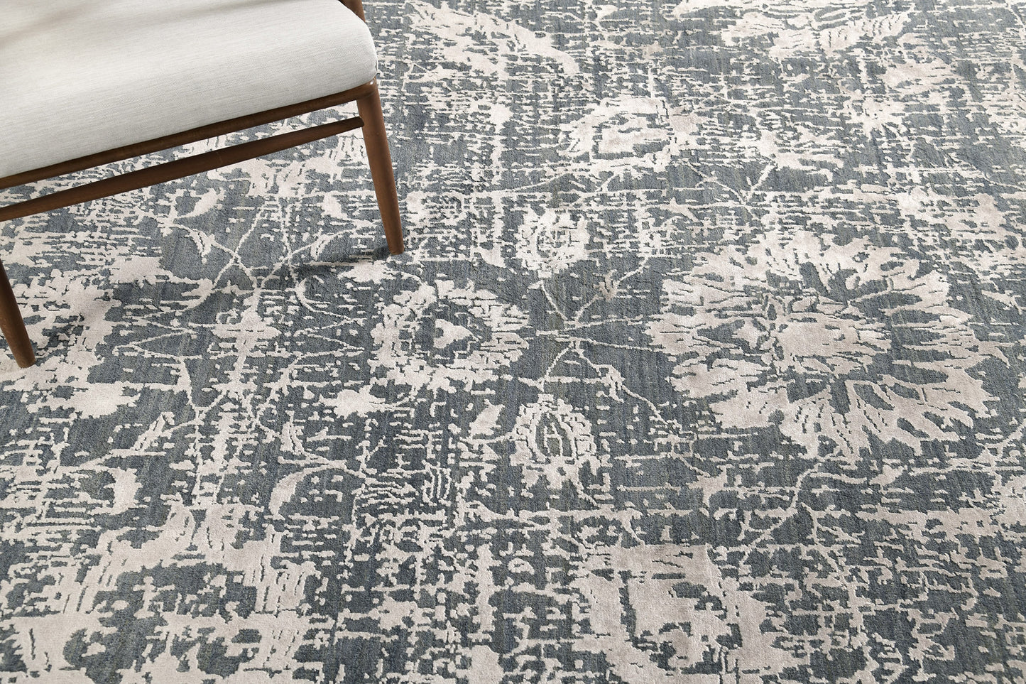 Transitional Design Rug Mezzo Carino