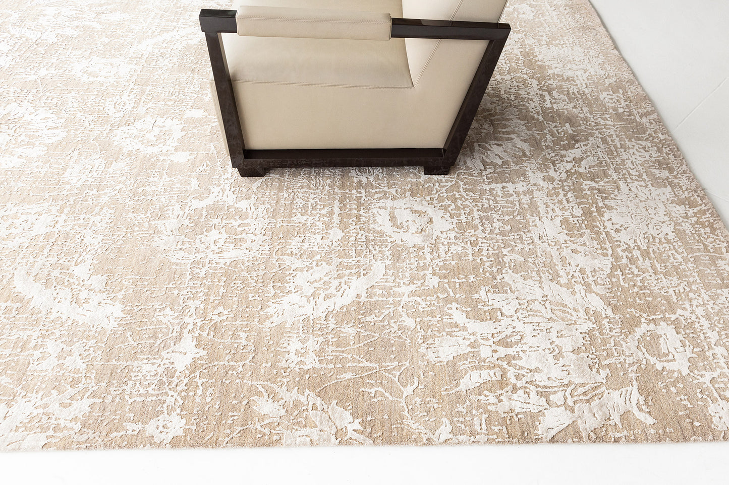 Transitional Design Rug Mezzo Carino