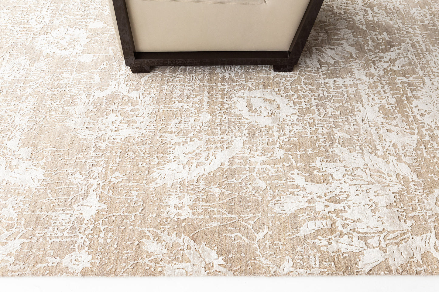 Transitional Design Rug Mezzo Carino