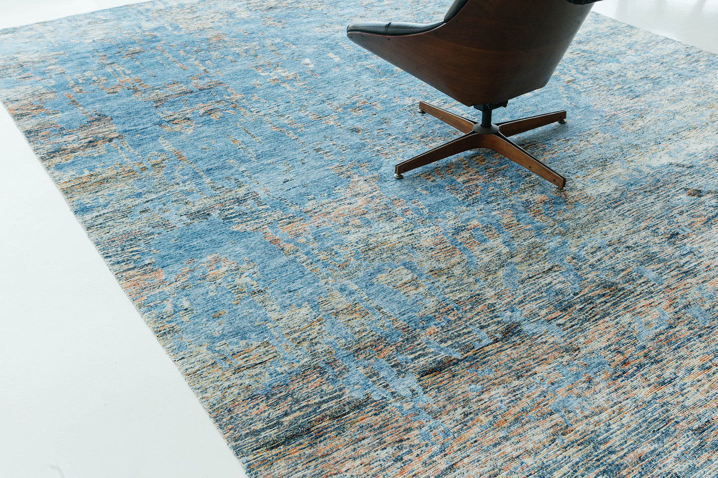 Modern Rug Image 7690 Modern Design Bamboo Silk Rug Maruti A1158