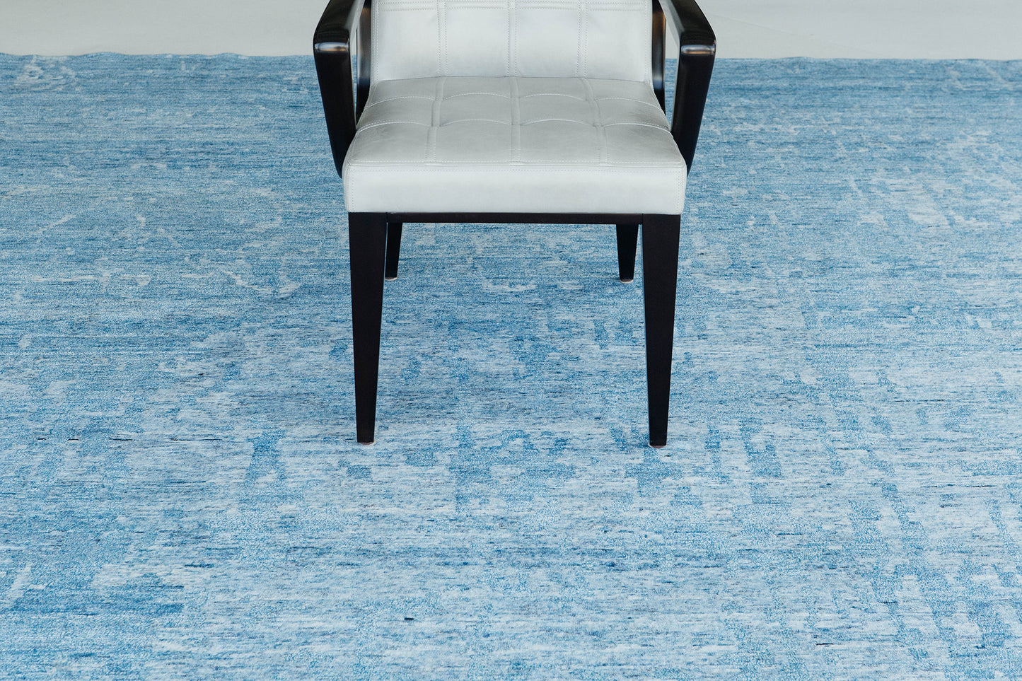 Modern Rug Image 7701 Modern Design Bamboo Silk Rug Maruti A1158