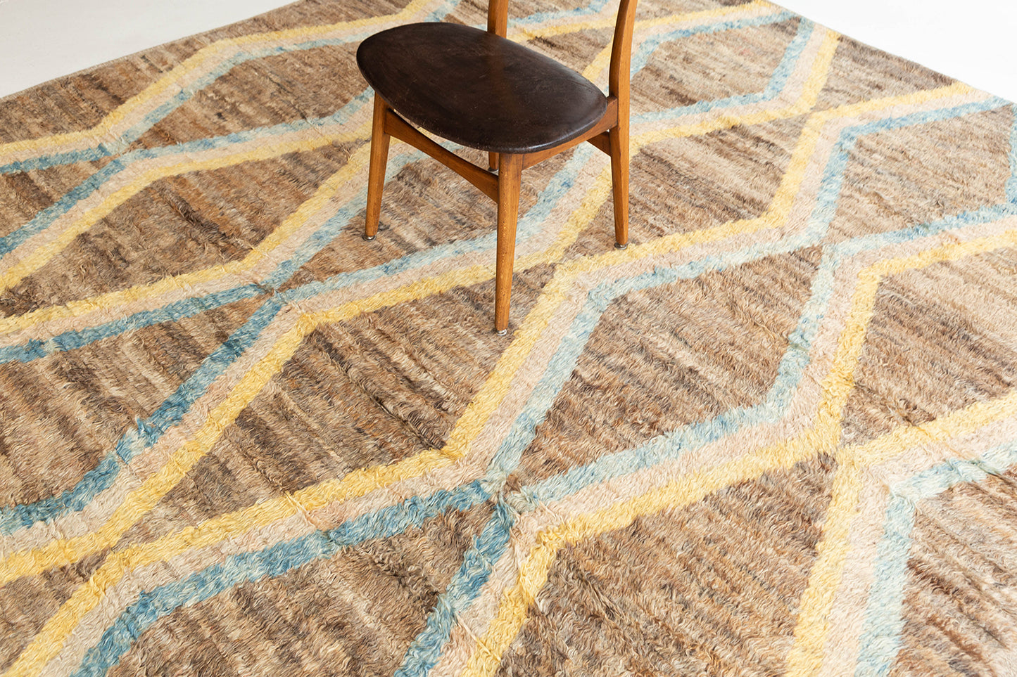 Modern Rug Image 8704 Natural Dye Moroccan Style Azilal Revival Atlas Collection
