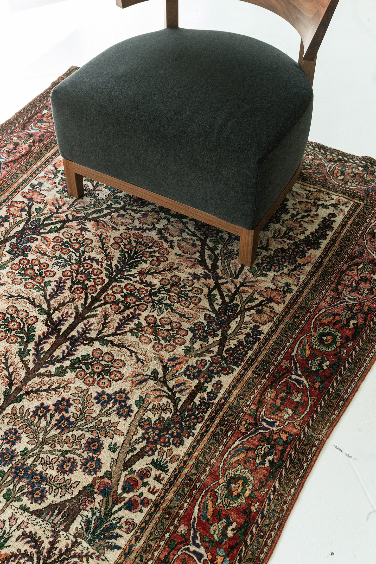 Persian Rug 3464 Vintage Persian Isfahan Rug 26009