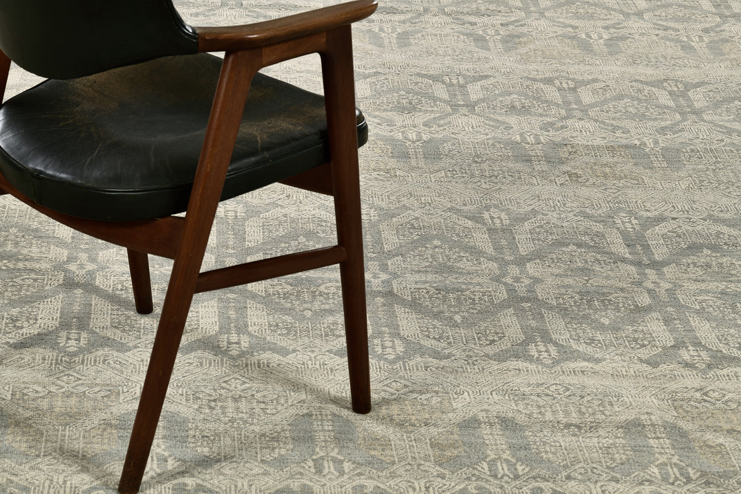 Transitional Design Rug Allure Dixson