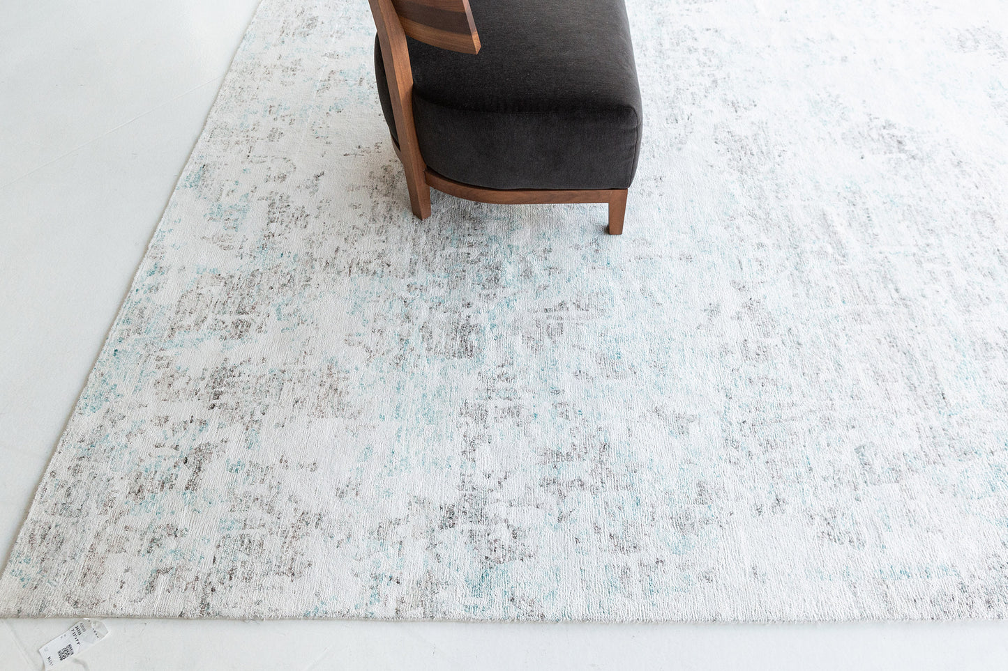Modern Rug Image 7460 Modern Design Bamboo Silk Rug A2010