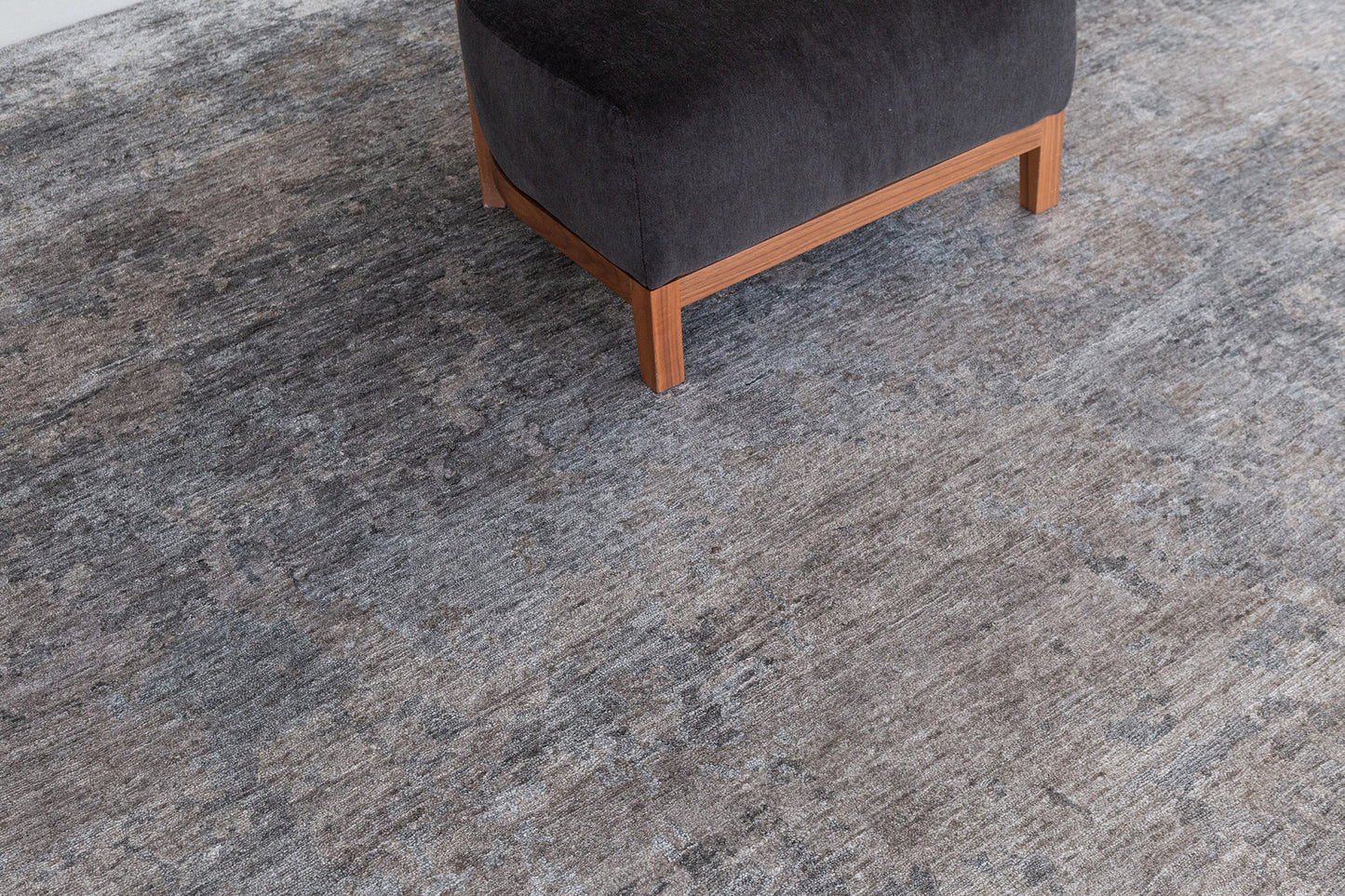 Modern Rug Image 7434 Modern Design Bamboo Silk Rug A2007