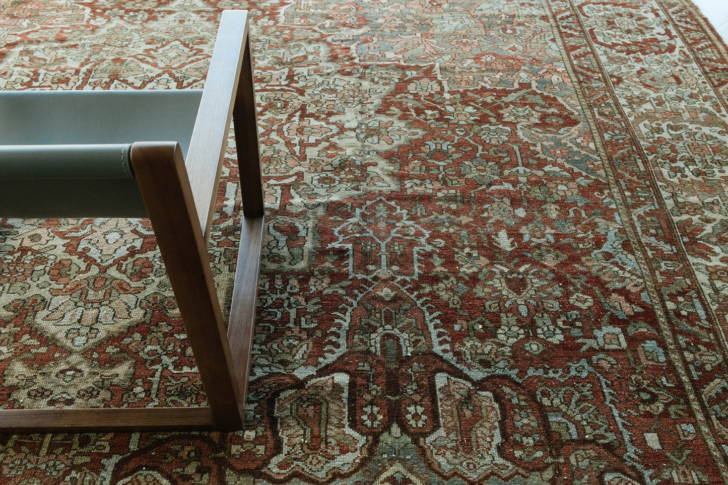 Antique Persian Bakhtiari Rug 26412