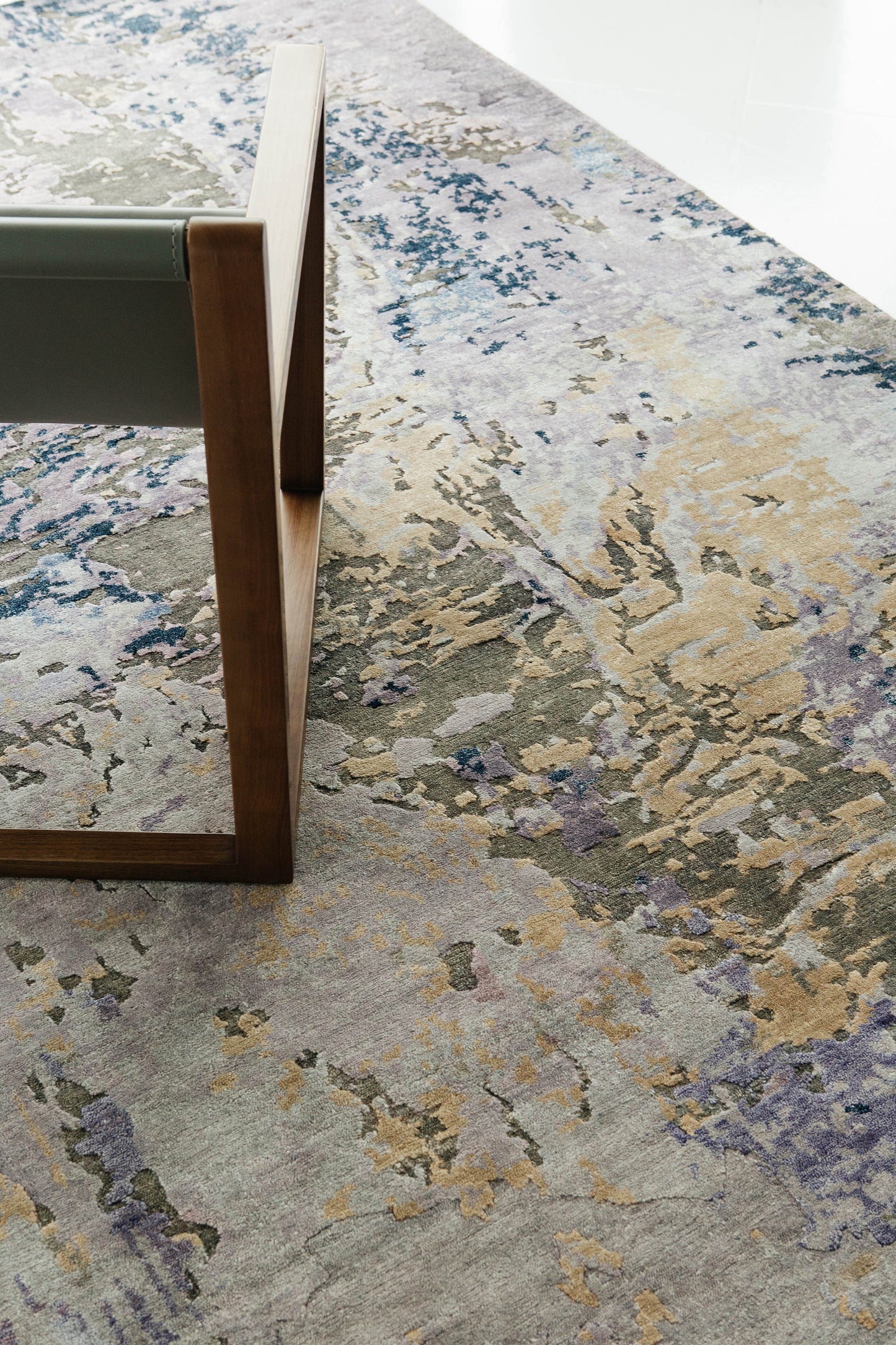 Modern Rug Image 7189 Modern Design Bamboo Silk Embossed Rug FR1203