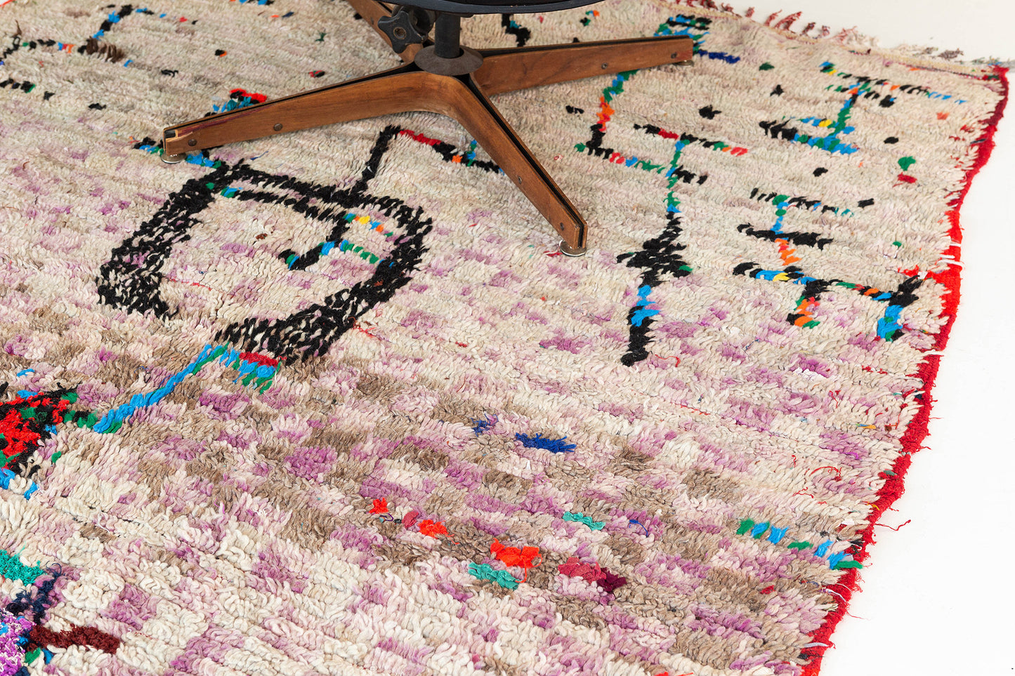 Modern Rug Image 13492 Vintage Moroccan Middle Atlas Tribe Berber Rug