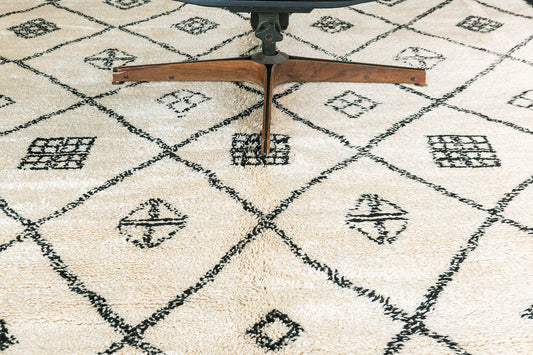 Modern Rug Image 13064 Vintage Moroccan Beni Ourain Tribe Berber Rug