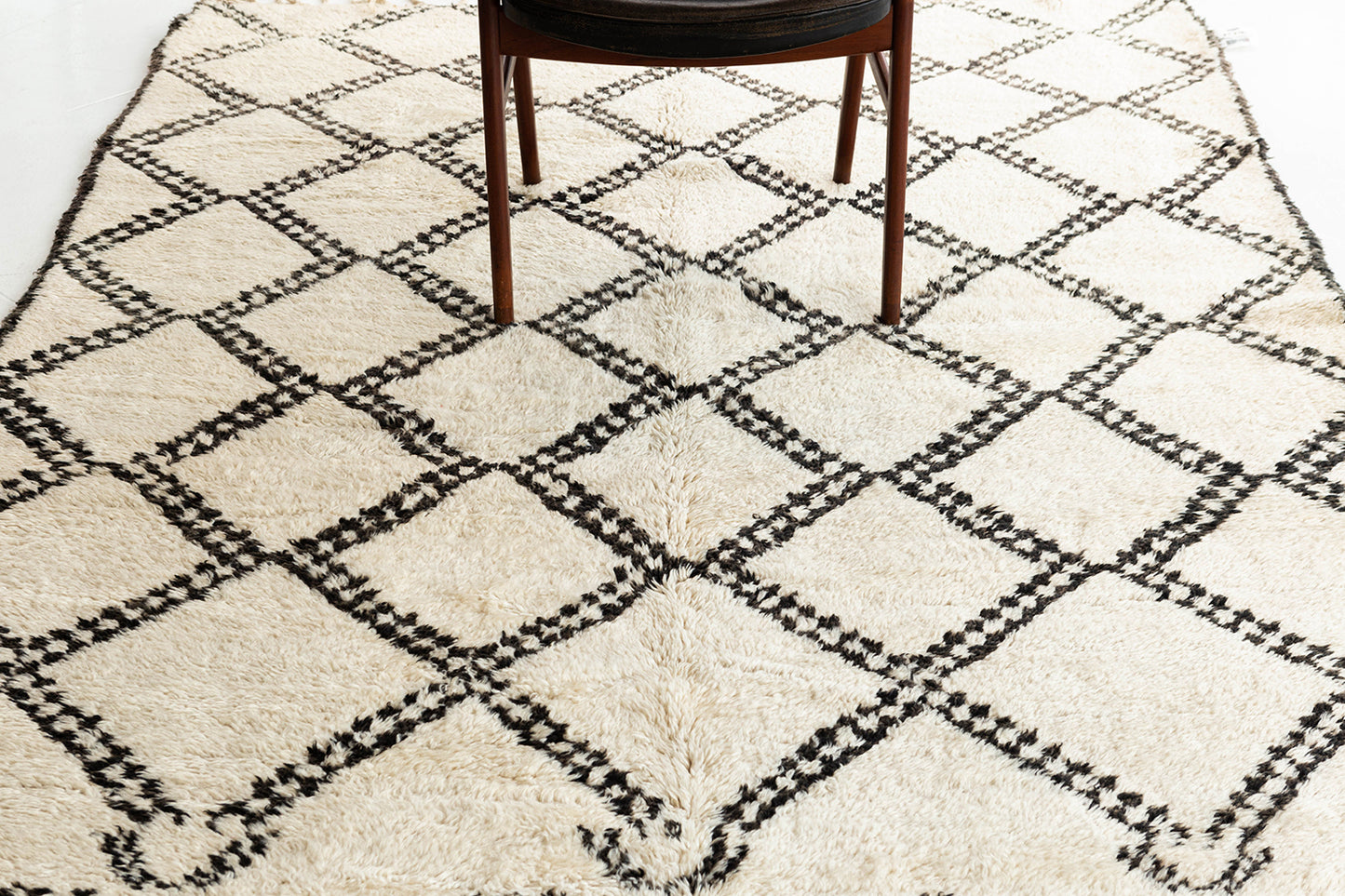 Modern Rug Image 13073 Vintage Moroccan Beni Ourain Tribe Berber Rug