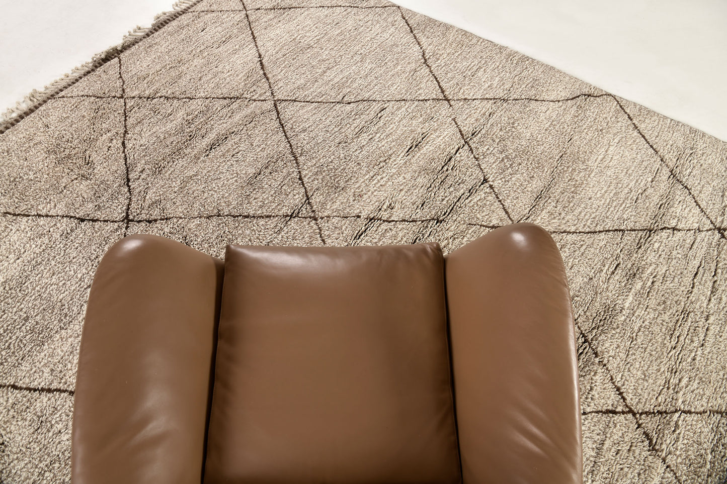 Modern Rug Image 8118 Moroccan Middle Atlas Tribe Berber Rug