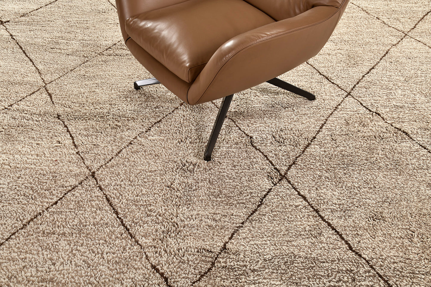 Modern Rug Image 8119 Moroccan Middle Atlas Tribe Berber Rug