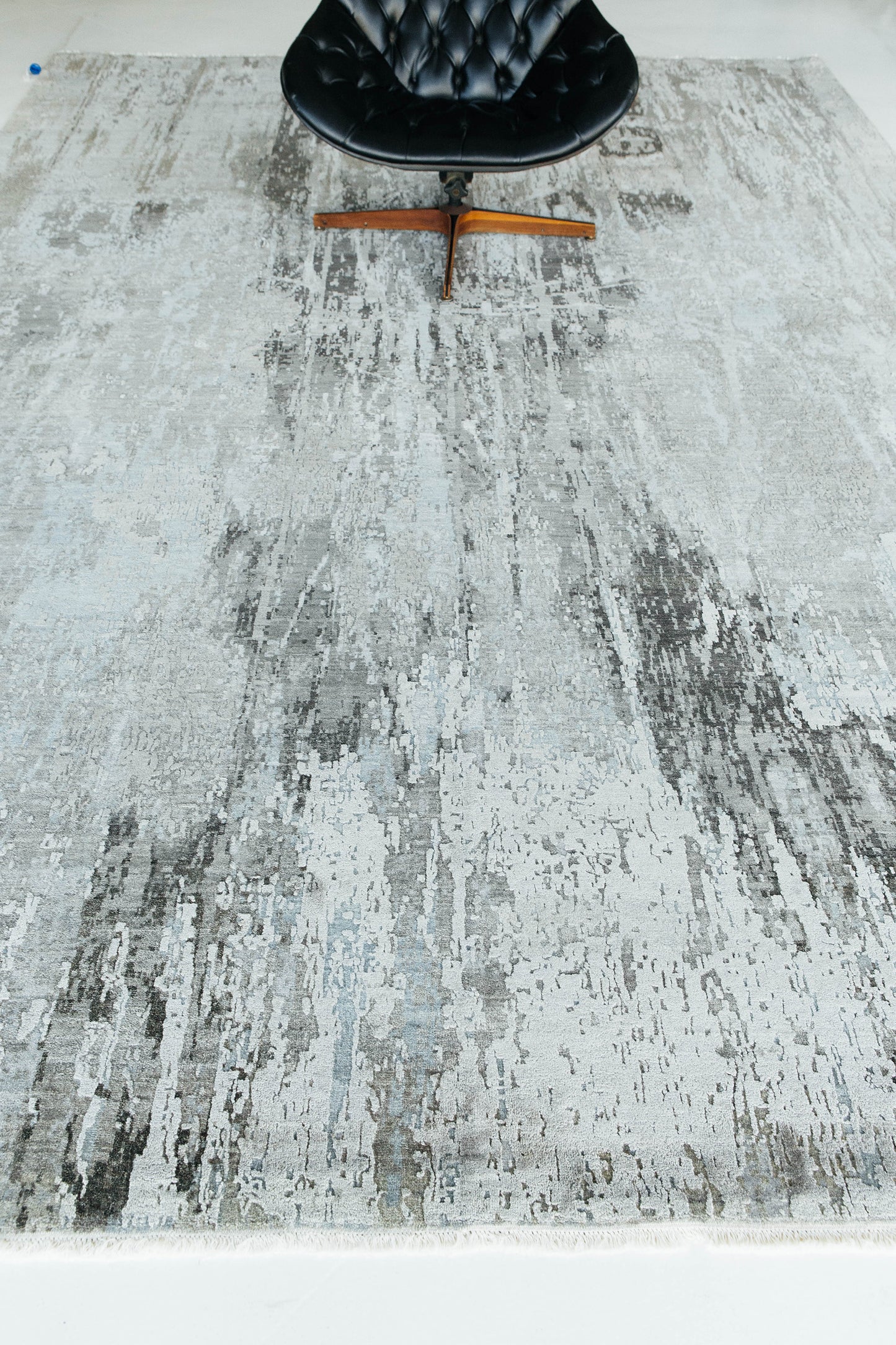 Modern Design Wool & Silk Rug Allure CE8520