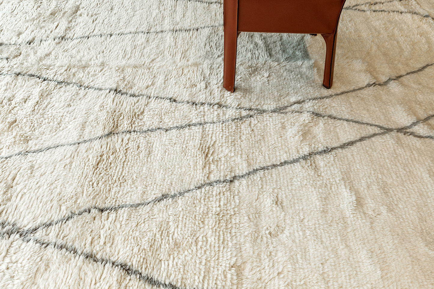 Modern Rug Image 1950 Bise, Atlas Collection