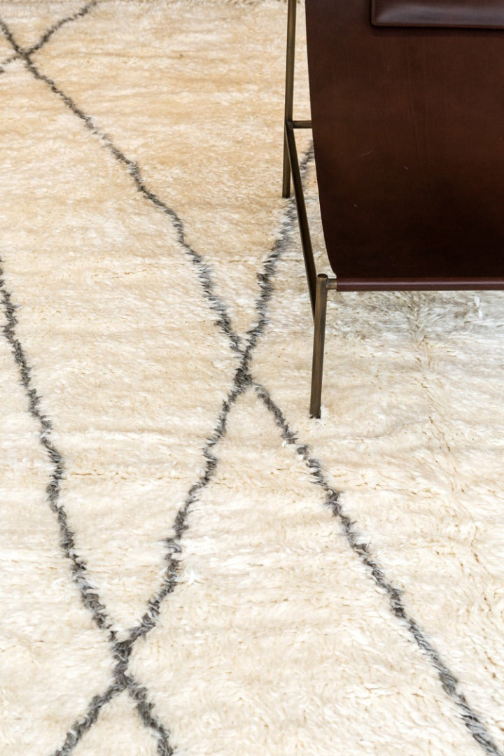 Modern Rug Image 1955 Bise, Atlas Collection