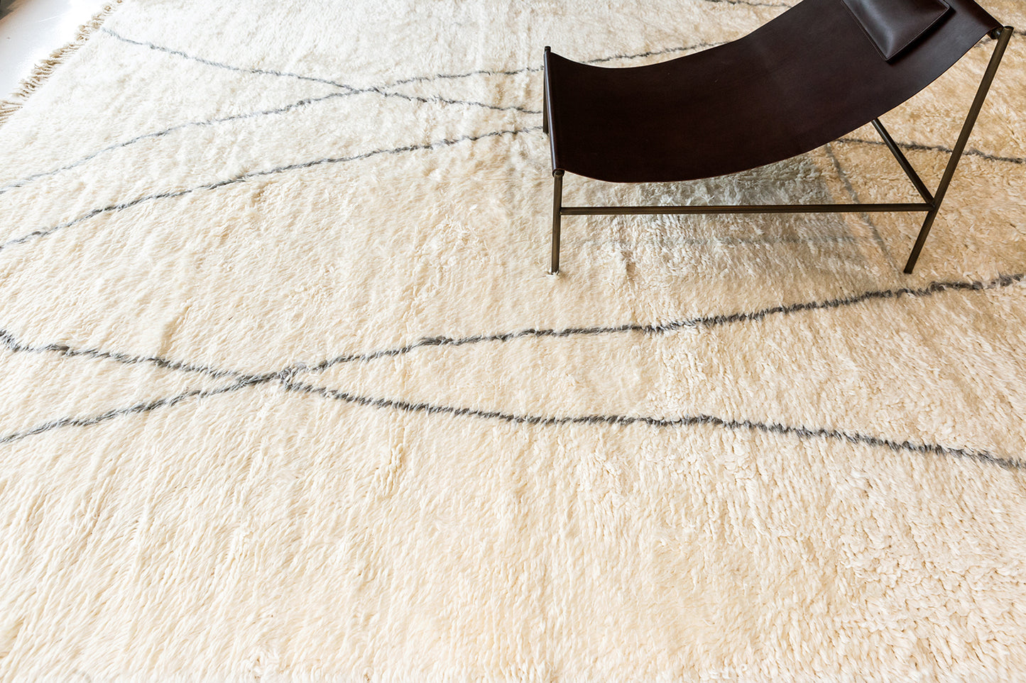 Modern Rug Image 1954 Bise, Atlas Collection