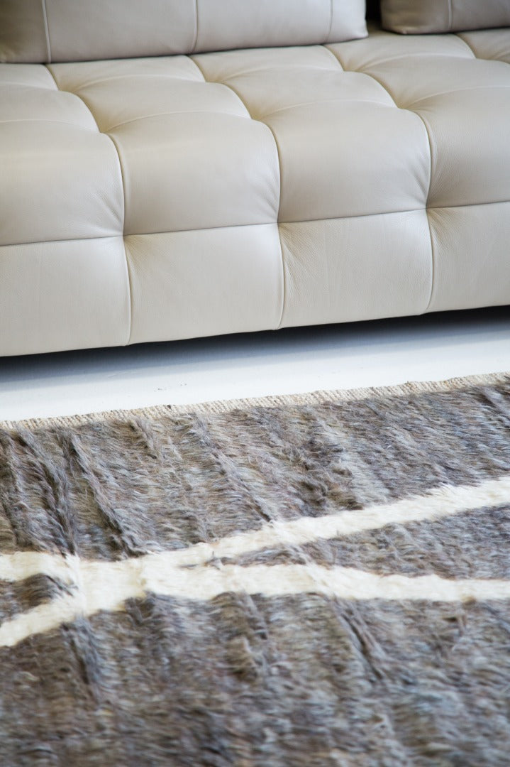 Modern Rug Image 2226 Caju, Atlas Collection