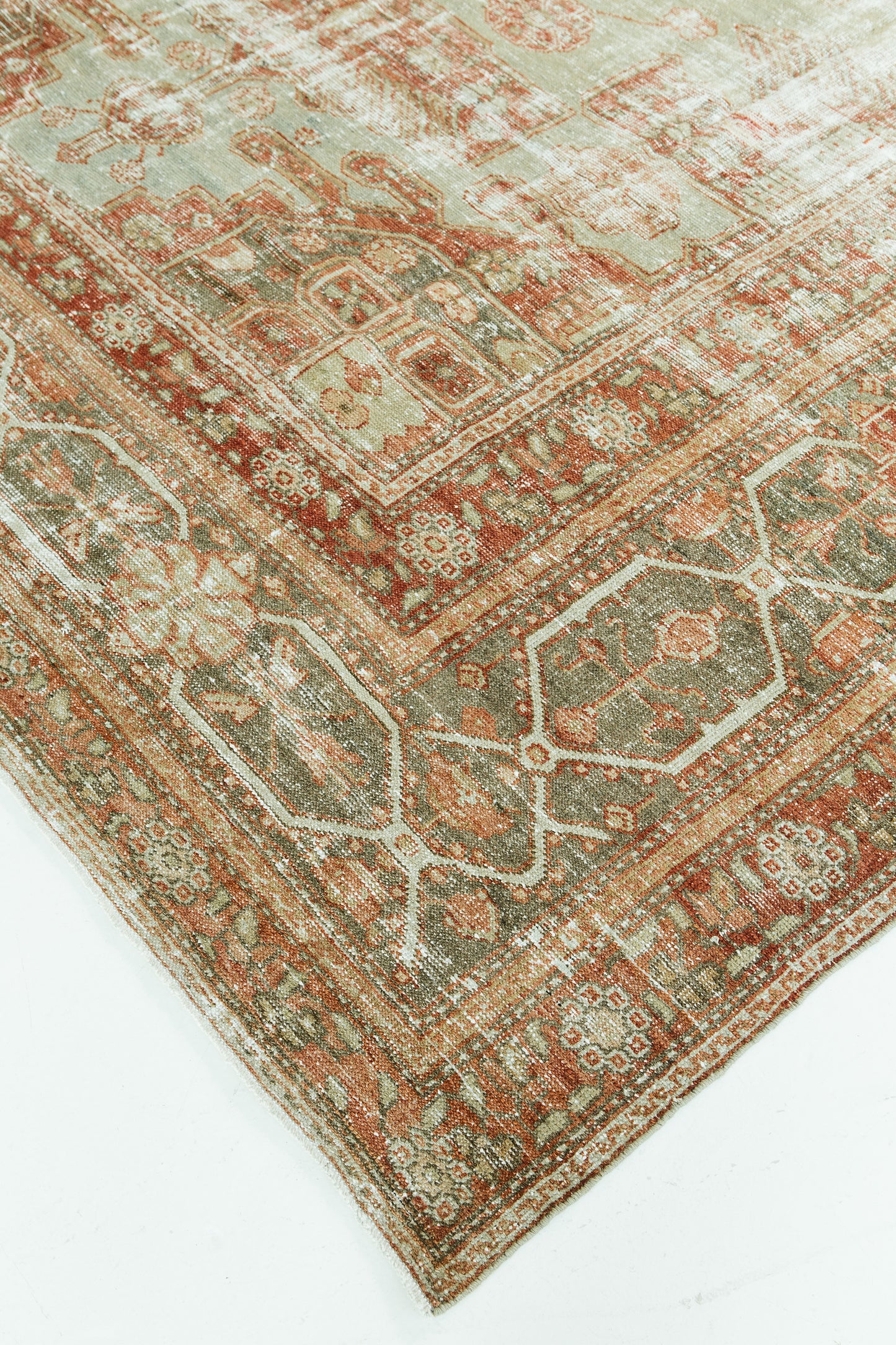 Persian Rug 1067 Antique Persian Mahal Distressed Rug 27215